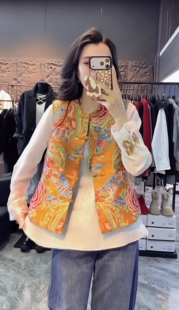 新中式国风盘扣醋酸真丝刺绣宽松马甲女2026秋冬复古马夹坎肩上衣