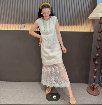 白色亚麻圆领拼接蕾丝无袖连衣裙2026新款今年流行爆款裙子中长裙