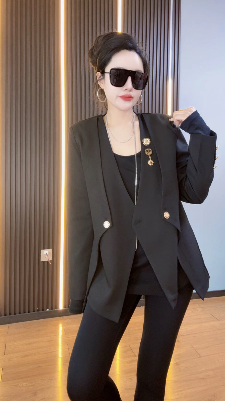 老钱风白色西装外套女2026年春季轻奢风高级感时尚气质通勤外套