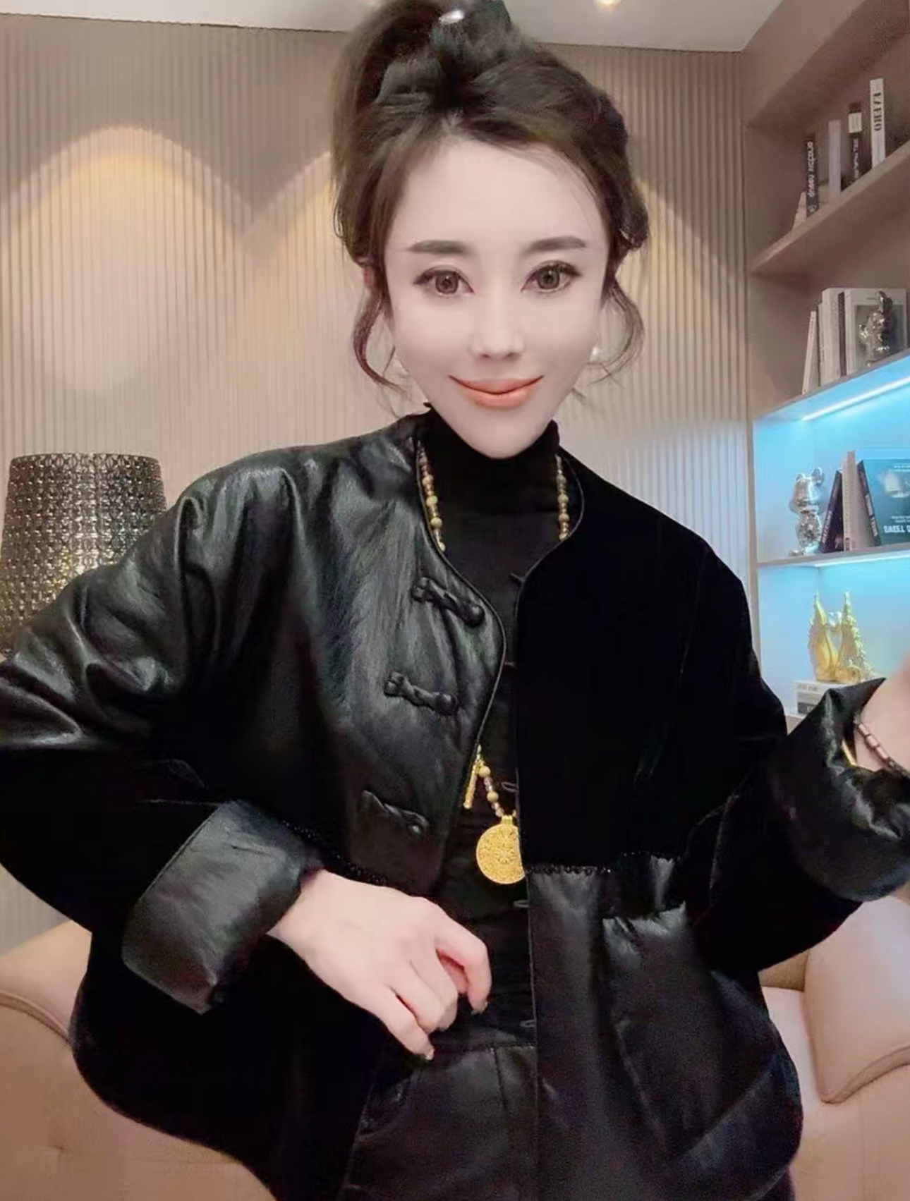 新中式国风盘扣真丝绒蛋白皮串珠加棉外套女2025秋冬复古棉服上衣