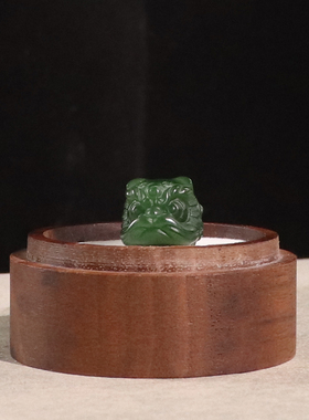 天然和田玉菠菜绿碧玉醒狮挂件手串手链配饰绿色玉石小狮子带鉴定