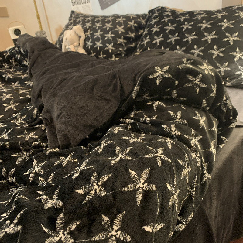 秋冬牛奶珊瑚绒床上四件套保暖加厚法兰绒宿舍床单三件套被套床单