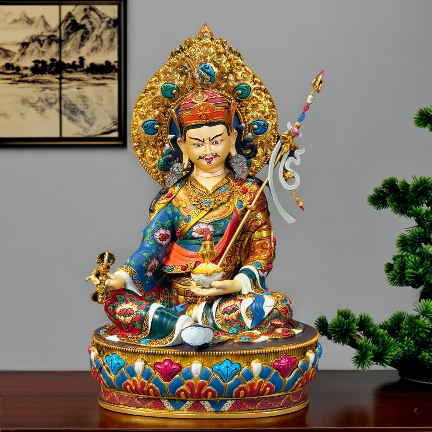 尼泊尔工艺精品纯铜彩绘莲花生大师佛像手工錾刻莲师坐像供奉摆件