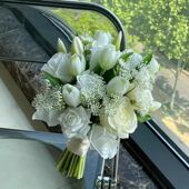 新婚领证手捧花新娘结婚高级感仿真花婚纱照婚礼郁金香混搭手捧花