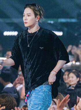 欧洲王嘉尔同款黑色丝绒宽松t恤圆领休闲帅气大版型短袖男女百搭