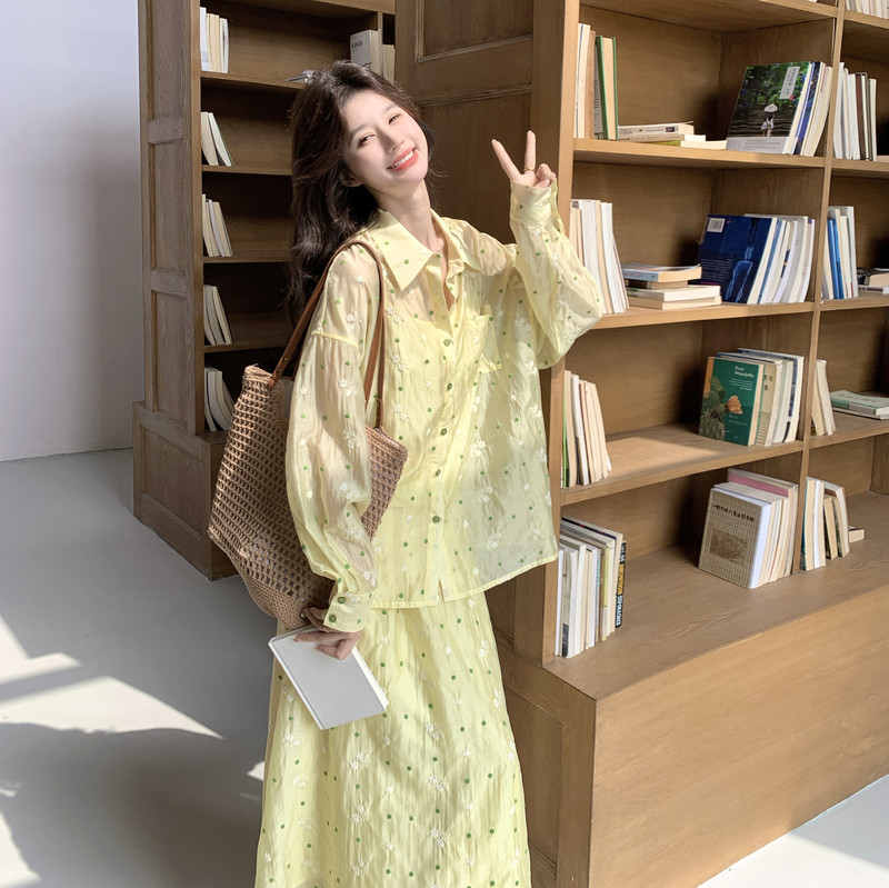 新款7天出花朵刺绣波点套装防晒衬衫半裙两件套1535220P150K248,女装套装/套裙,艾青服饰