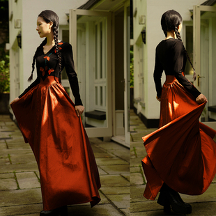 此岸歌声*原创设计店-极美，黑拼黯橘手打花连衣裙  意融融