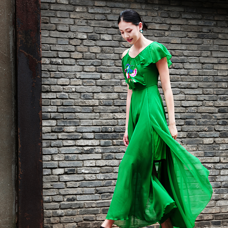 此岸歌声原创设计树皮松桃吊带裙