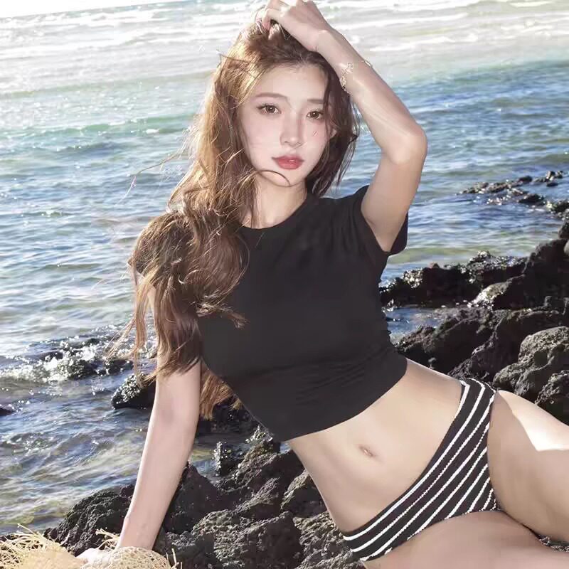 特价泳装黑涩会美眉腻腻款酷黑T恤条纹环扣比基尼经典露脐棉罩衫