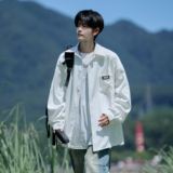 白色