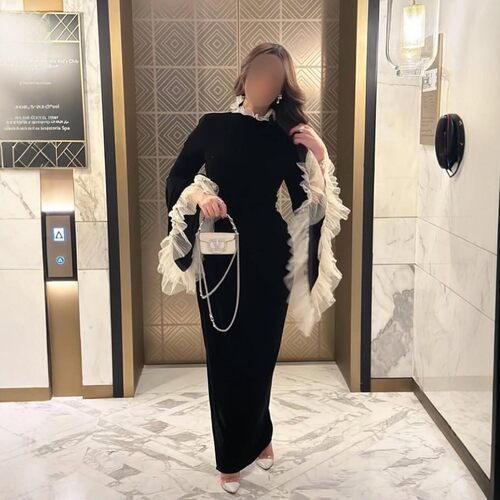 2026 Fashion Women's Black Velvet Long Sleeve Evening Dress