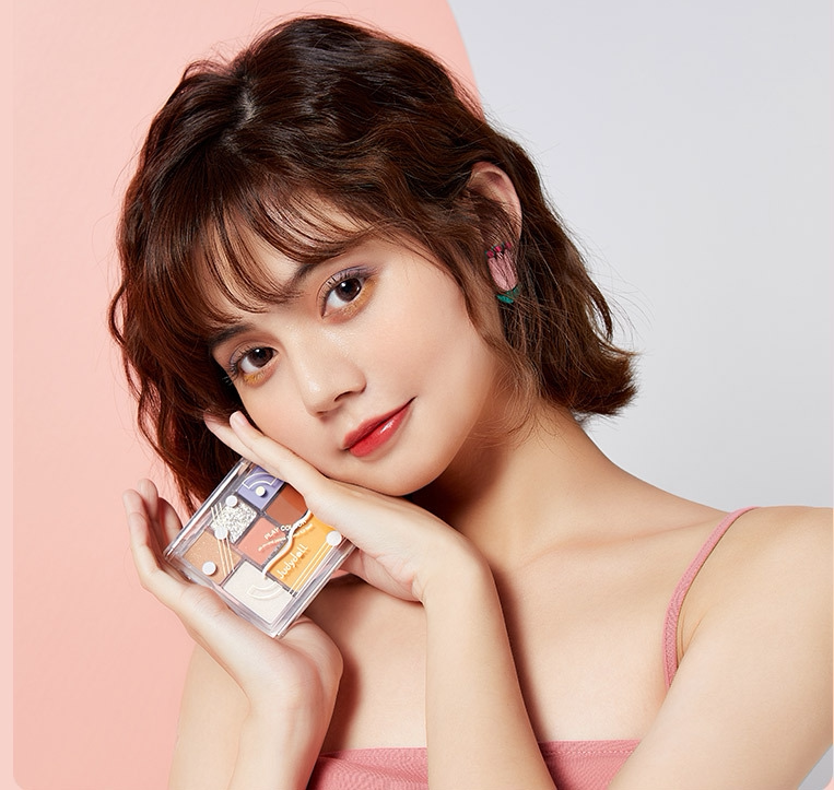 新款judydoll橘朵七巧板七色眼影高光腮红修容多功能新手彩妆盘