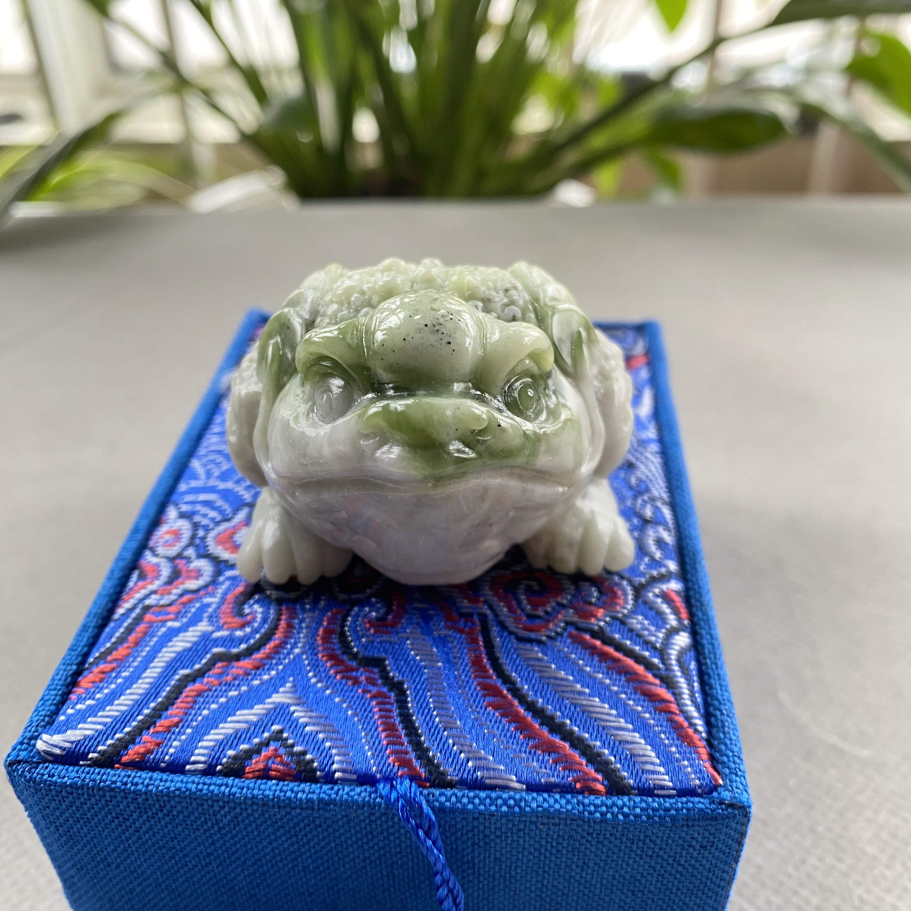 陕西天然正品老翠料子蓝田玉茶宠金蝉招财进宝书桌摆件带礼盒包邮