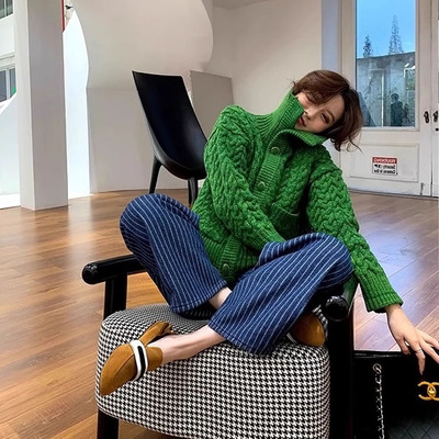 慵懒风高领毛衣外套女加厚粗线秋冬新款韩版宽松麻花针织开衫上衣