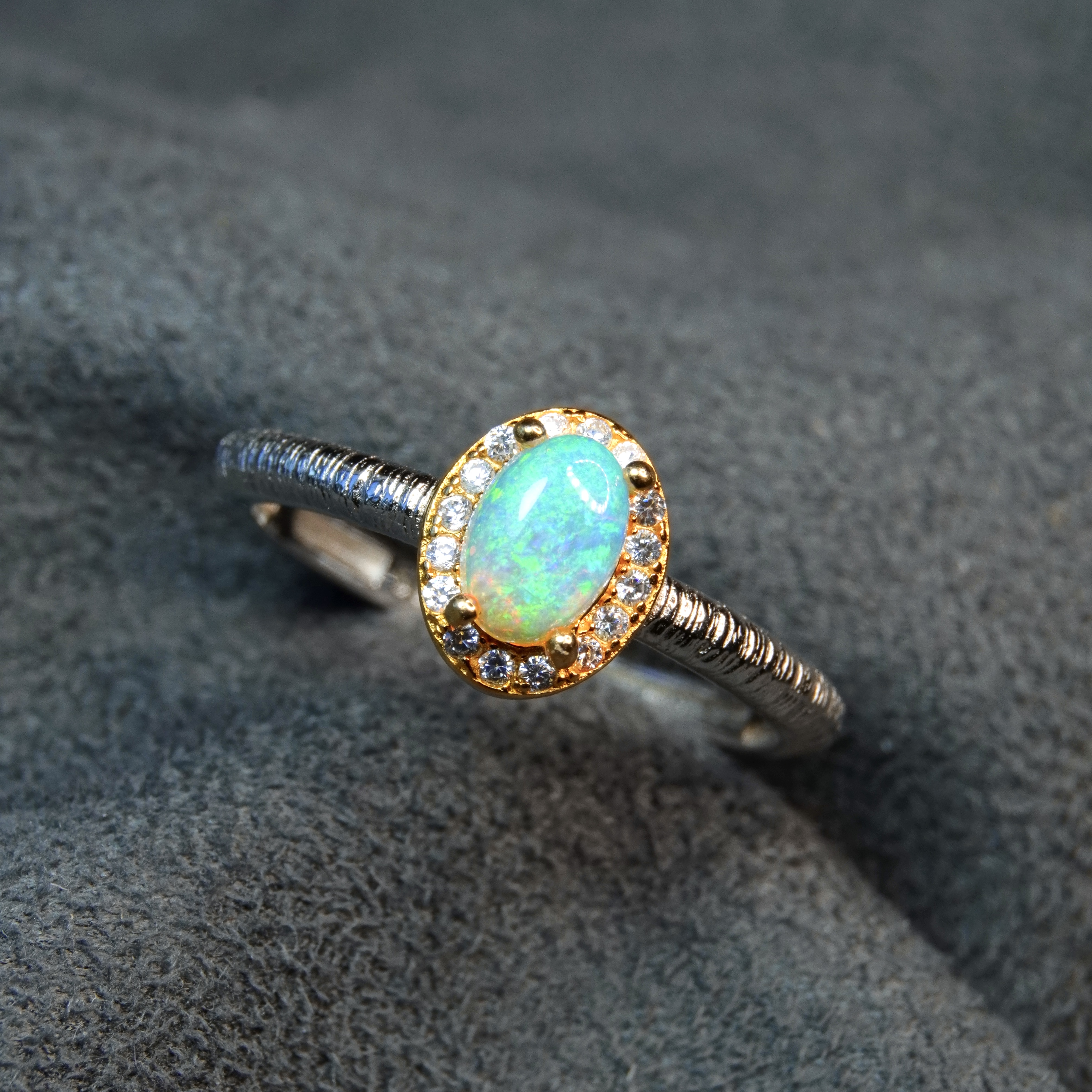 澳大利亚水晶欧泊戒指