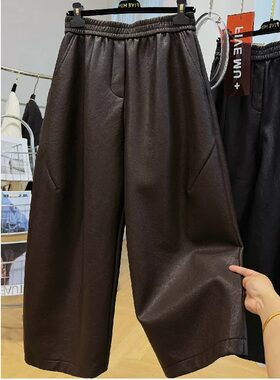 胖mm大码300斤高级感纯色pu皮裤女秋冬宽松加绒加厚松紧腰休闲裤