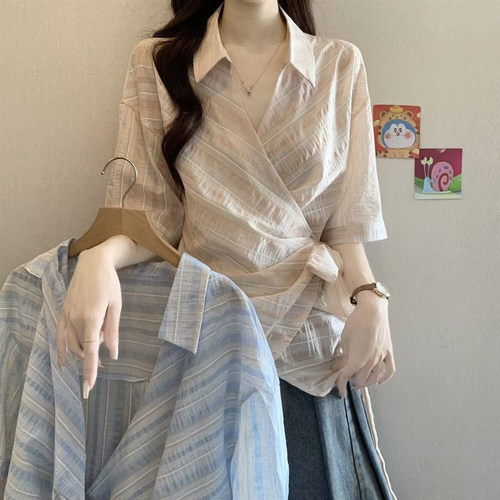 胖mm大码300斤法式高级感条纹V领短袖衬衫女夏收腰不对称洋气上衣