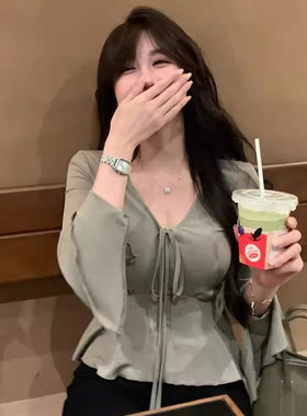 胖mm特大码300斤纯欲风垂感喇叭袖打底小衫绑带长袖上衣女春秋款
