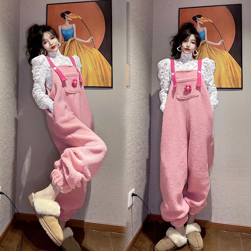 胖mm特大码300斤日系甜美羊羔毛绒连体裤女秋冬季洋气加绒背带裤