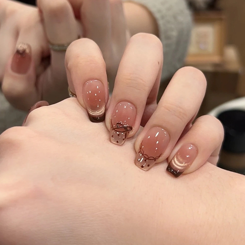 手工穿戴甲2025新款秋日芭蕾焦糖法式蝴蝶结美甲蕾丝波点指甲贴片