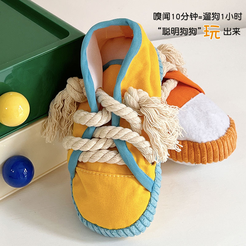 Amazon hot selling simulation canvas shoes, pet sound toys,