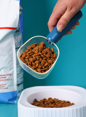 New transparent spoon for pet food with scale measuring fee