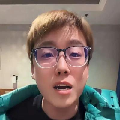 黑色大框方框眼镜韩系圆脸