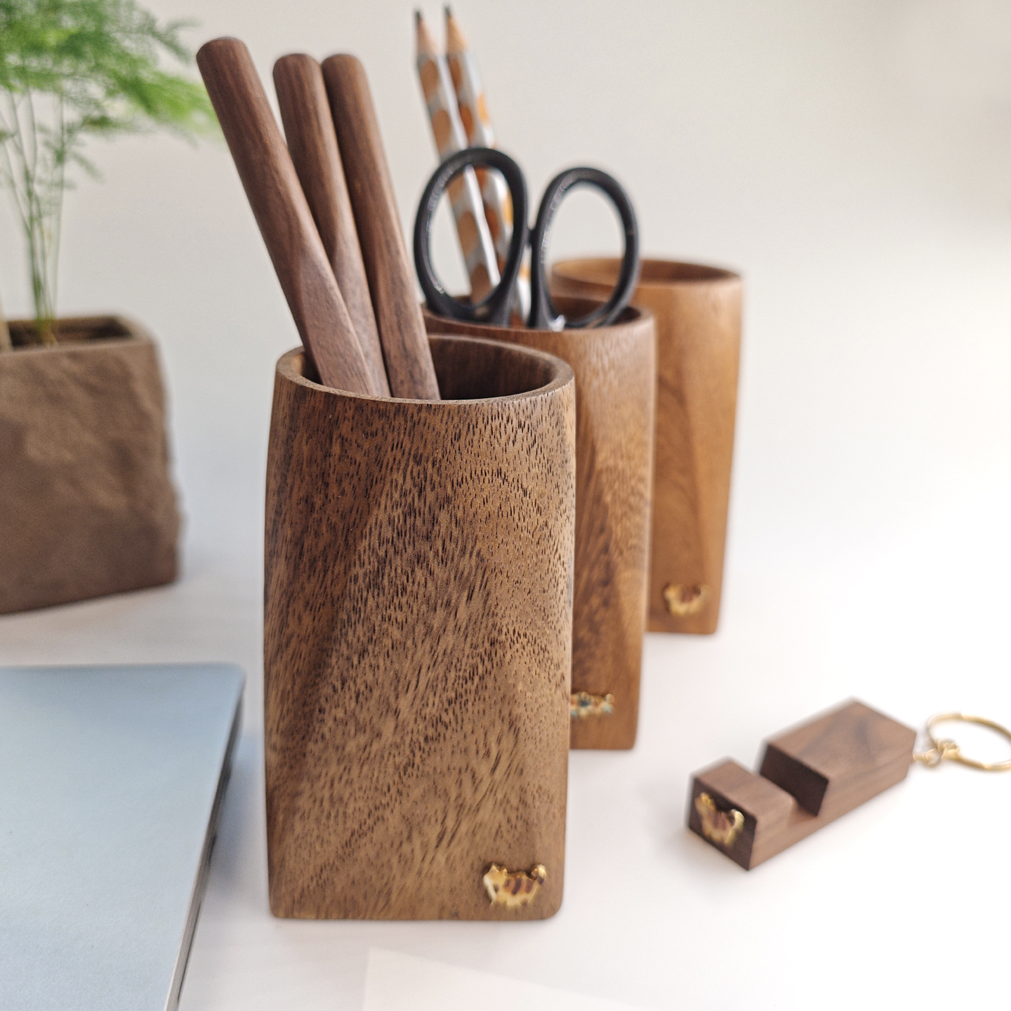 【新品】胡桃木实木笔筒整木创意个性礼物送老师礼品桌面收纳笔桶