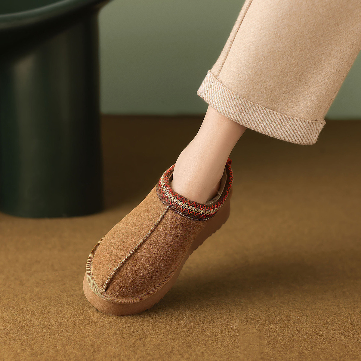 名族风复古厚底2025秋冬新款