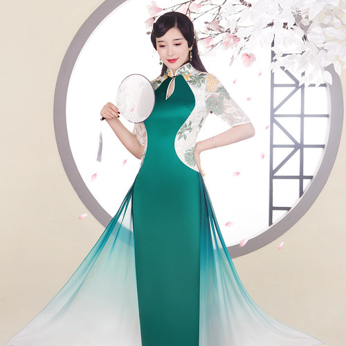 春款复古改良绿色绣花演出服旗袍