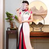 江南春天旗袍2025年新款 春夏白色绣花高端走秀旗袍年轻款 演出服女