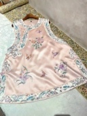 新中式 国风珍珠白珊瑚粉真丝手工苏绣蝶恋梅兰竹菊旗袍马甲上衣