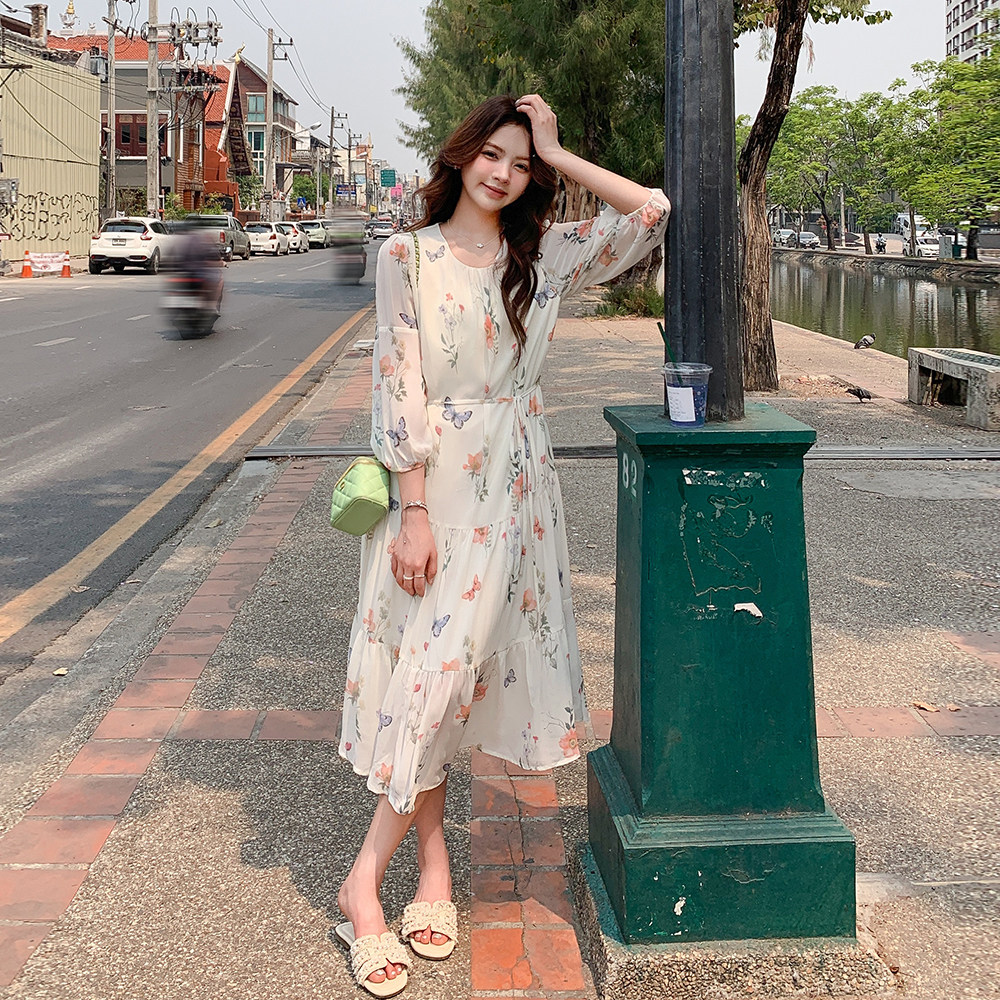 甜美碎花收腰连衣裙女春夏2025新款少女风穿搭独特漂亮高级感长裙,女装连衣裙,世纪海洋