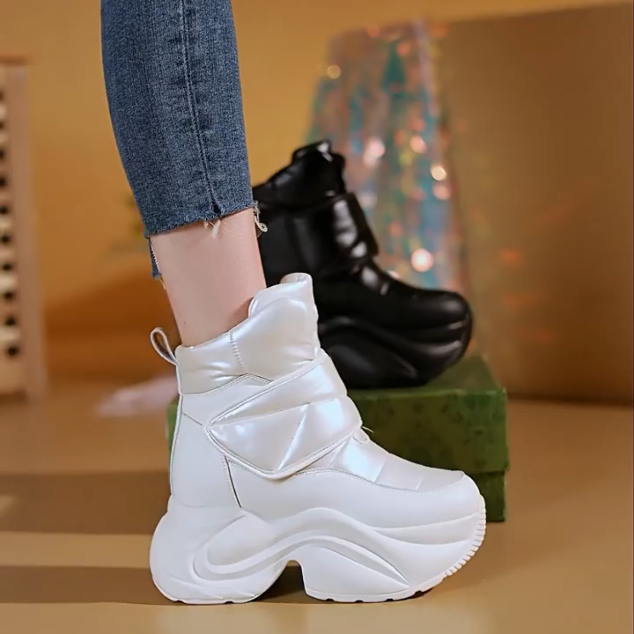 雪地靴女防水防滑2024冬季新款防寒保暖加绒棉靴厚底内增高女鞋子