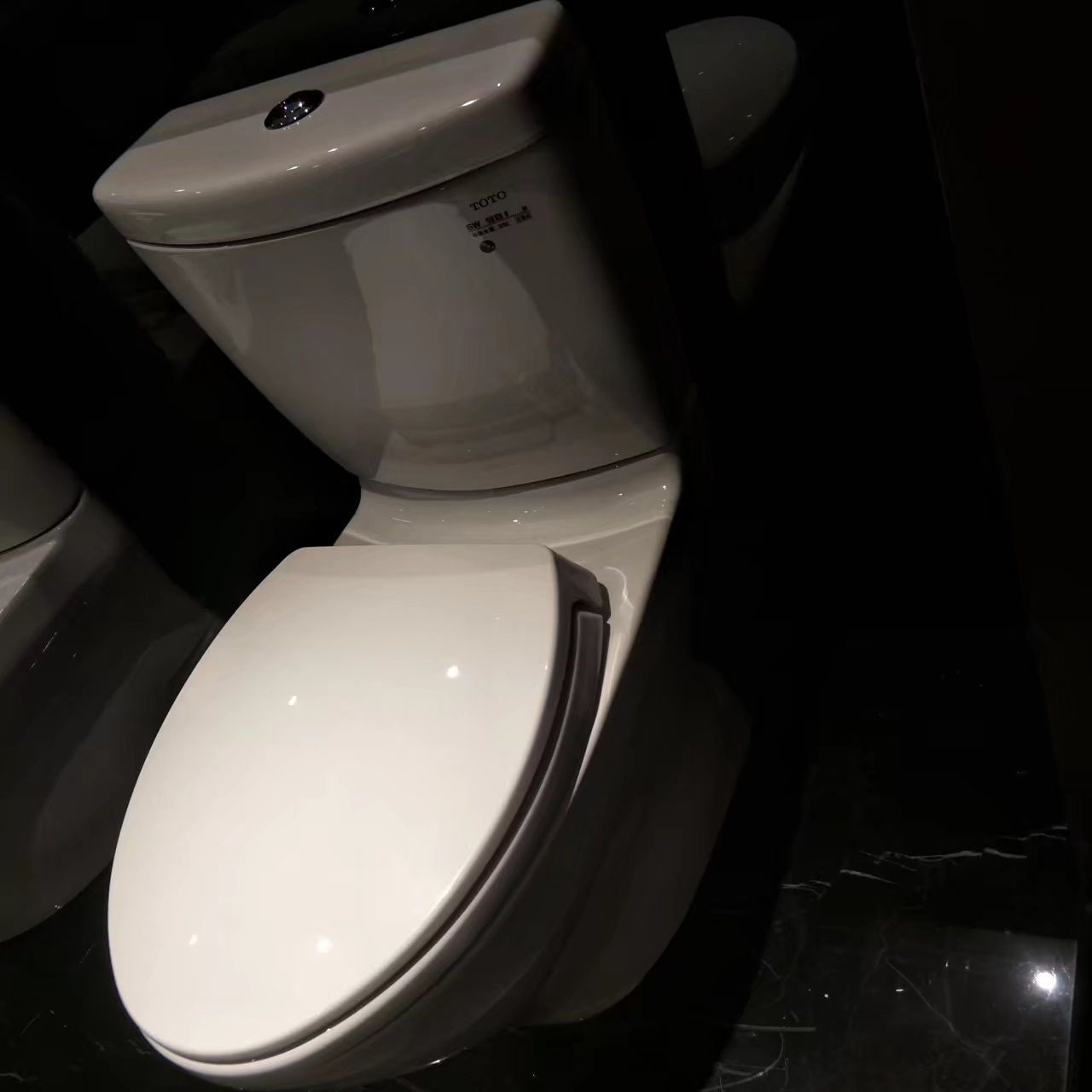 TOTO马桶CW981R/SW981缓降座便器