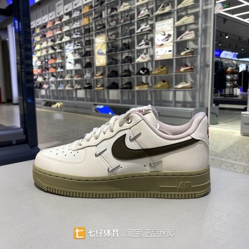 Nike耐克正品新款春季女低帮缓震轻便空军一号运动休闲板鞋IQ9802