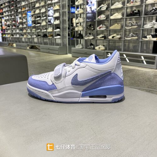 Nike耐克女中帮Air缓震篮球鞋