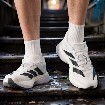 Adidas阿迪达斯正品新款四季款男子织物透气轻便运动跑步鞋JS4939