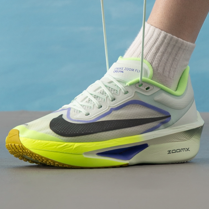 Nike耐克正品新款四季男款运动休闲系带网面透气缓震跑步鞋FN8454
