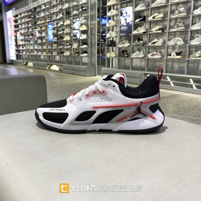 耐克男缓震低帮篮球鞋