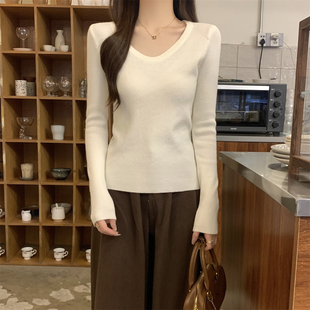 女打底毛衣女内搭 休闲百搭气质低圆领软糯针织衫 法式 别致春秋冬季