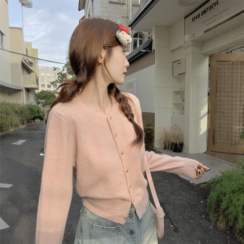 秋冬季韩系圆领小香风单排扣粉色针织开衫外套长袖上衣打底内搭女