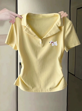 奶黄色Polo领短袖女t恤夏季2026新款辣妹学院风收腰显瘦打底上衣