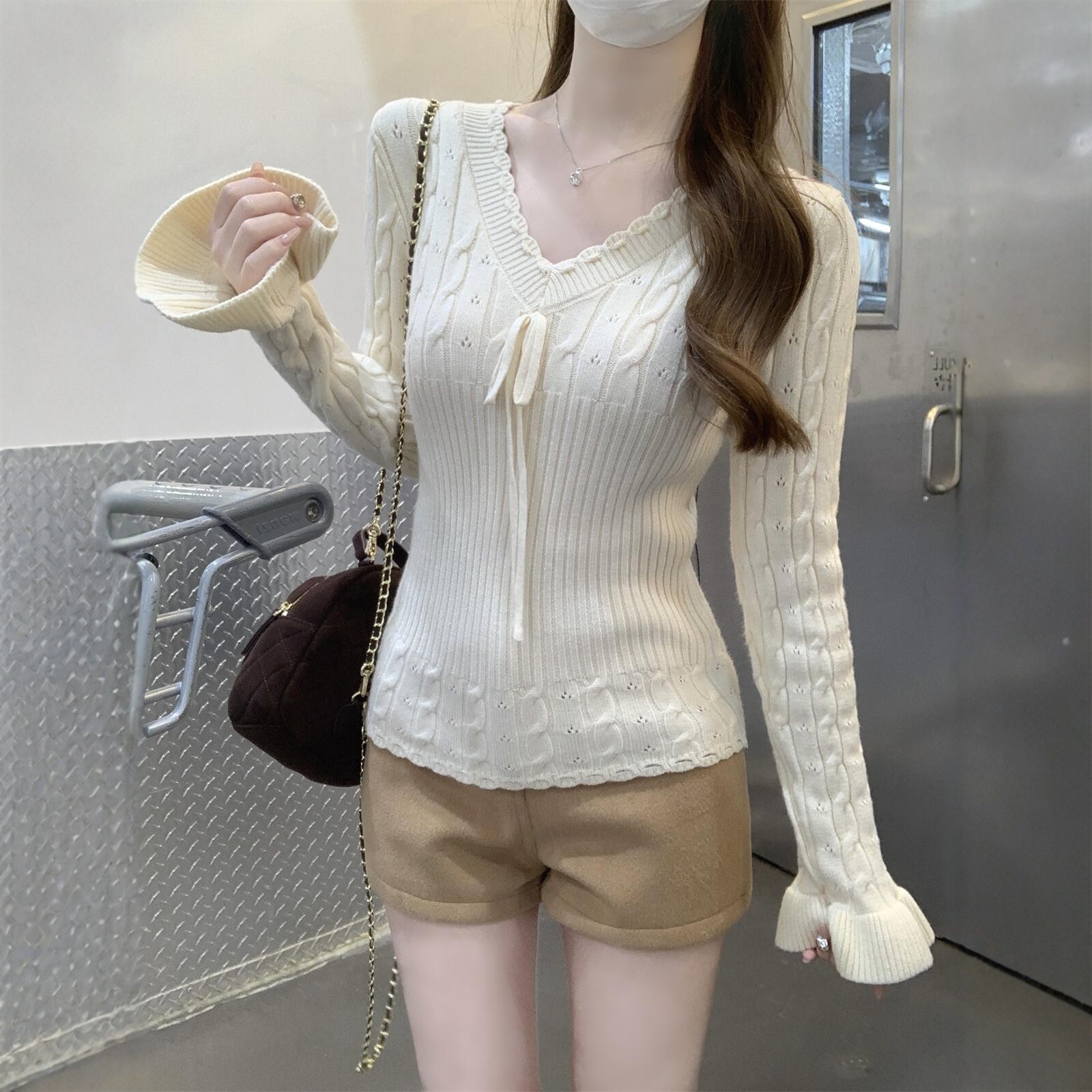 法式温柔风V领麻花纹针织衫女长袖系带修身显瘦打底衫女内搭春秋,女装/女士精品,毛针织衫,淘宝优惠券,粉丝福利购,淘宝优惠卷