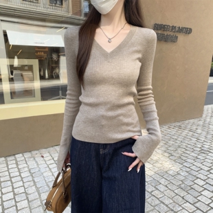 春装 百搭打底衫 女内搭针织衫 打底毛衣上衣 韩系温柔风气质V领修身