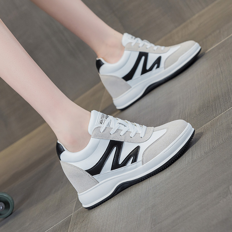 百搭爆款显瘦爆款时尚休闲鞋子女