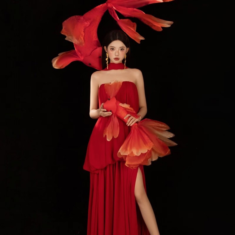 新款影楼中式红色高级感写真服