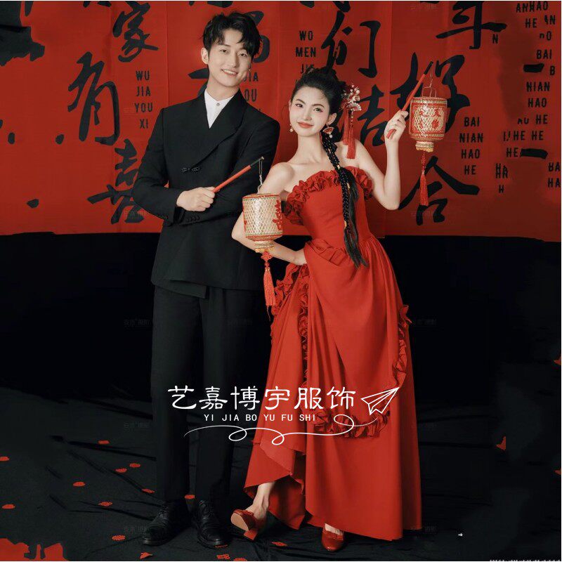 影楼拍照写真服装新款红色复古轻婚纱礼服法式高级抹胸新娘敬酒服