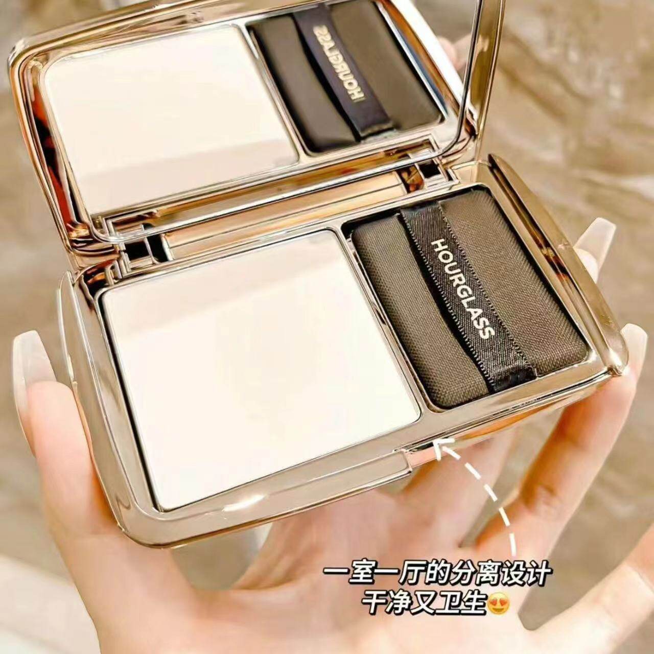 章小蕙同款！Hourglass新品高光柔雾蜜粉饼控油持妆隐形毛孔哑光图片