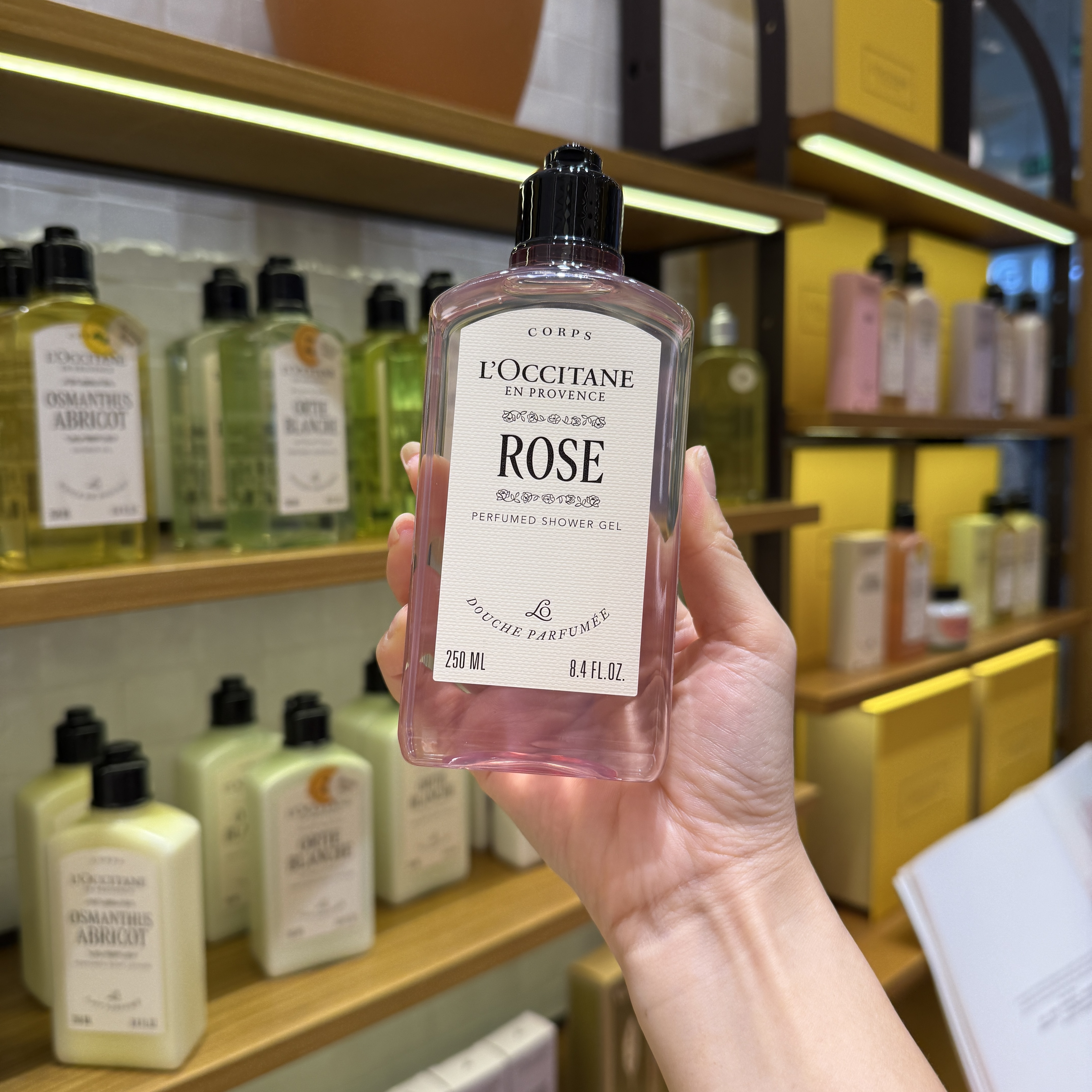 L‘occitane/欧舒丹 四个皇后玫瑰味沐浴啫喱250ml玫瑰沐浴露